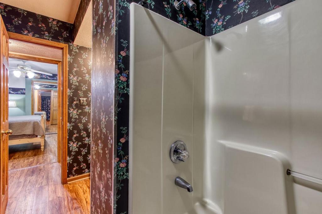 Serenity Heights, Amazing Views, Hot Tub Pool Access, 1089 Free Tickets Each Paid Day, Dollywood Gatlinburg Exterior foto